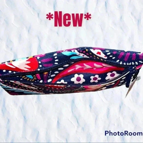 VERA BRADLEY LIGHTEN UP CARRY POUCH - Picture 3 of 5